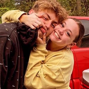 Meet your Posher, Aaron